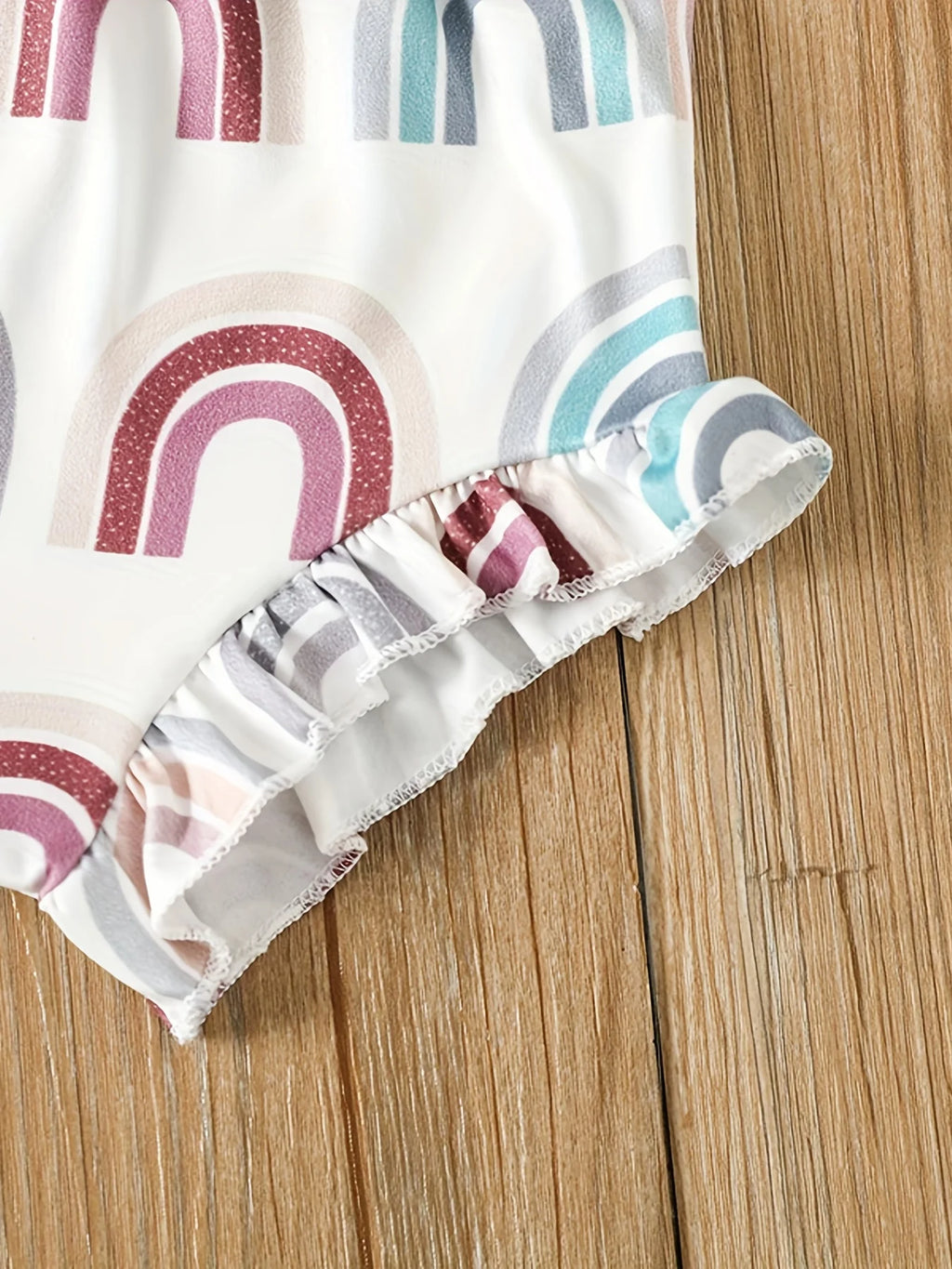 Conjunto Bebê Menina 3 Peças – Body Sem Manga e Shorts Estampado