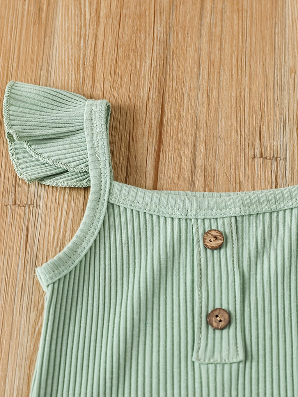 Conjunto Bebê Menina 3 Peças – Body Sem Manga e Shorts Estampado