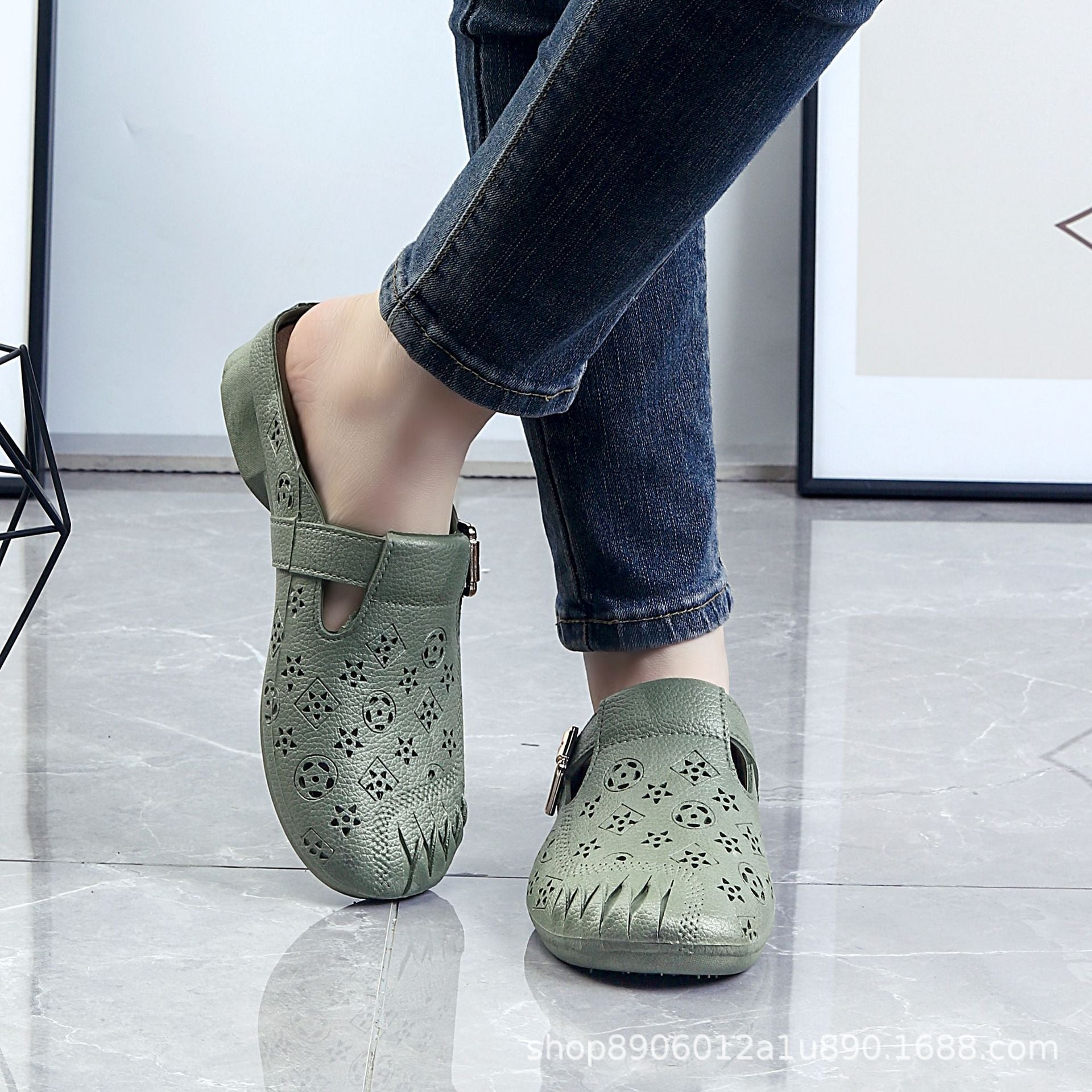 Chinelo Feminino Anatômico e Antiderrapantes