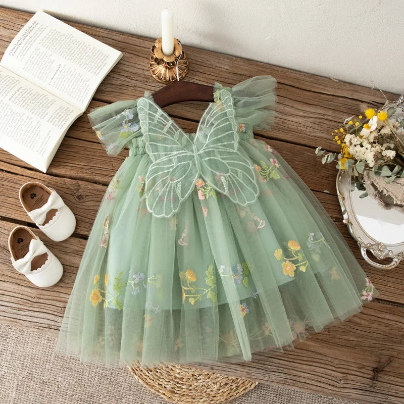 Vestido Infantil Floral com Tule – Elegância para Pequenas Princesas