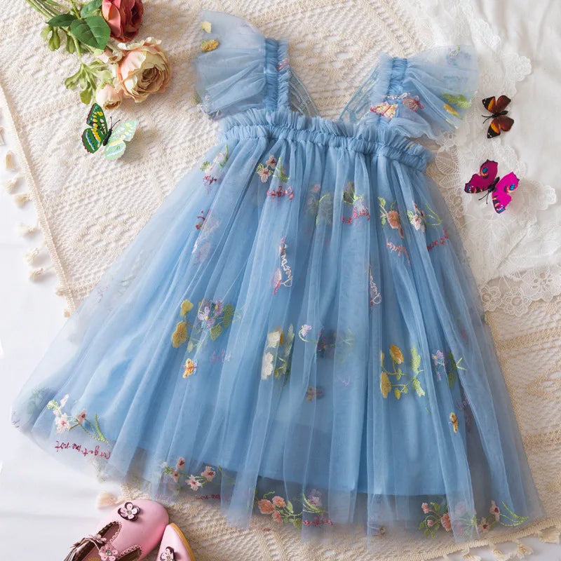 Vestido Infantil Floral com Tule – Elegância para Pequenas Princesas